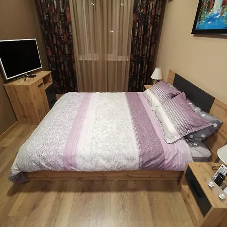 загора апартмент * סטרה זגורה